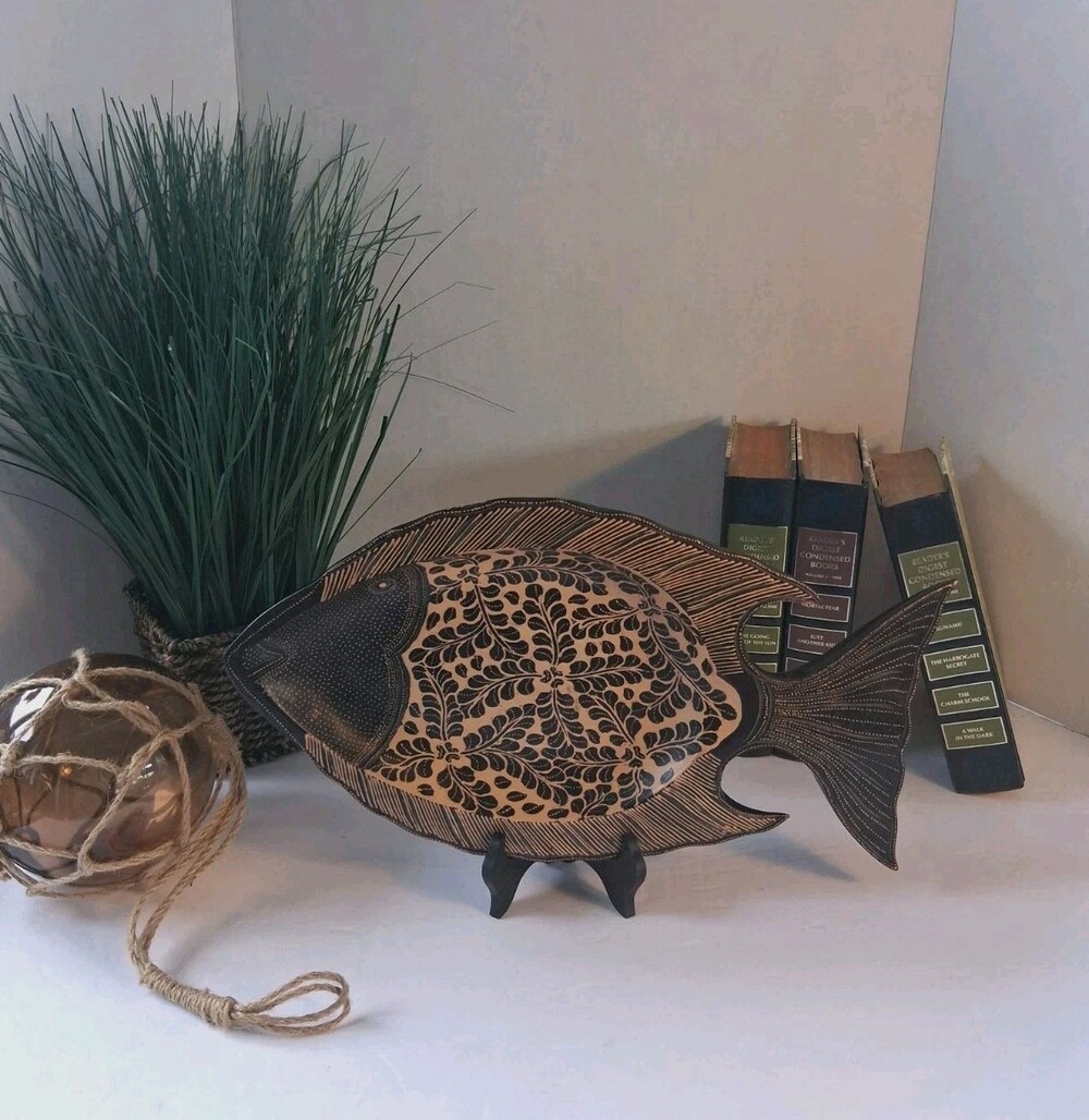 Vintage Balinese Hand Carved Wood Fish Plate with Batik Leaf Pattern